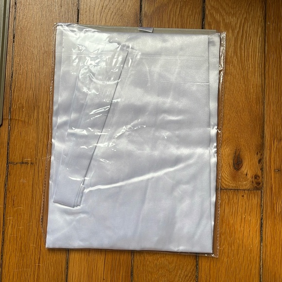 Bride Robe - Picture 2 of 2